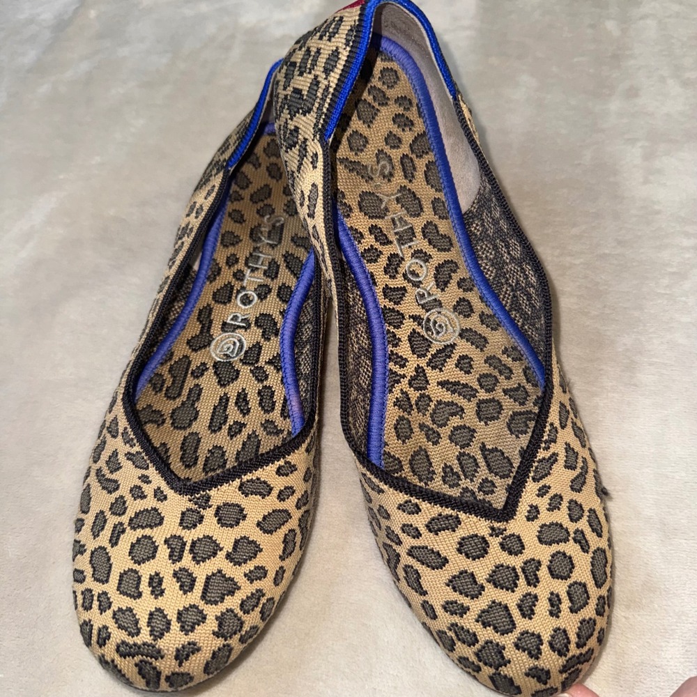 Rothys The Flat Round Toe Ballet Flats Spotted Leopard Print 9W Retired